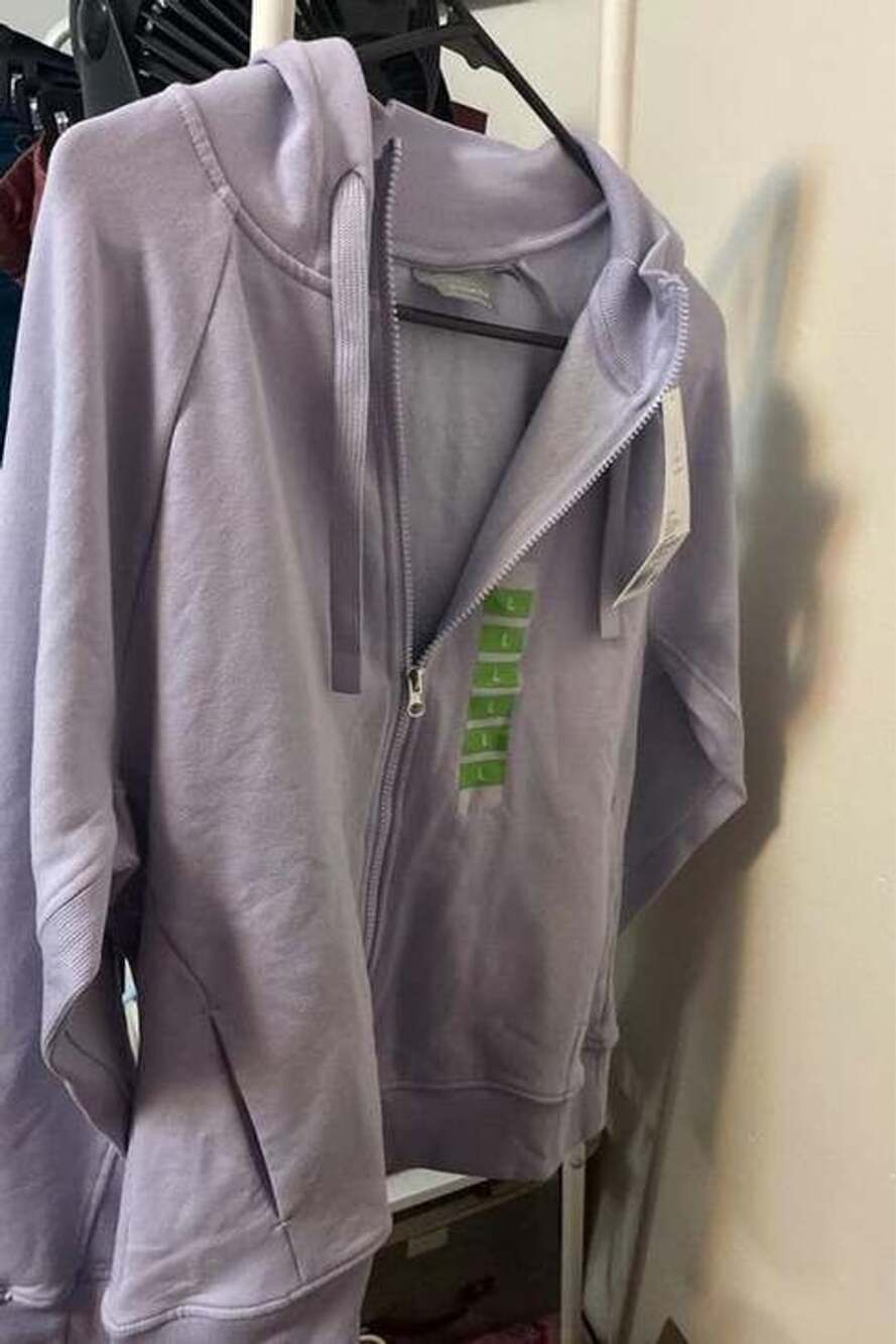 Women’s Large NWT Berkley Jensen lilac Purple full zip hoodie sweatshirt thumb h
